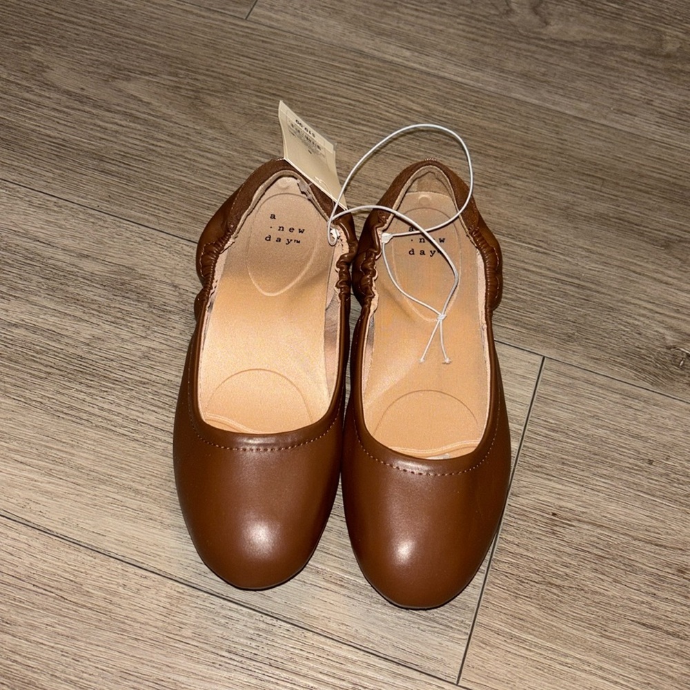 NWT! a.new day Flats sz6